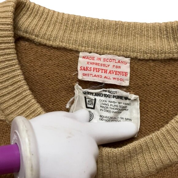 Saks Fifth Avenue Sweater Womens XL Crewneck Wool Made in Scotland Beige Vintage - Picture 3 of 4